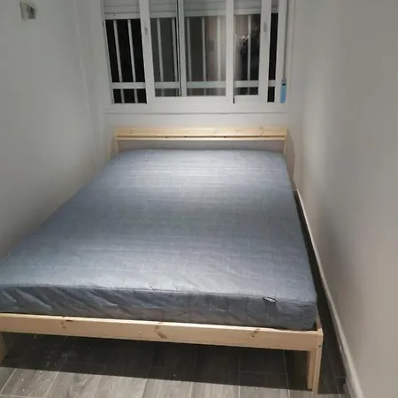 Excellent Location In Centre 2 Bedroom Apartment